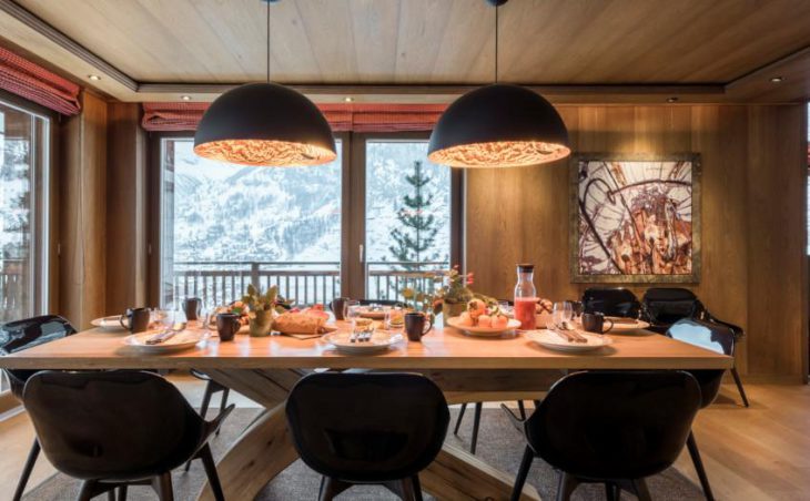 Haus Leytron, Zermatt, Dining Table